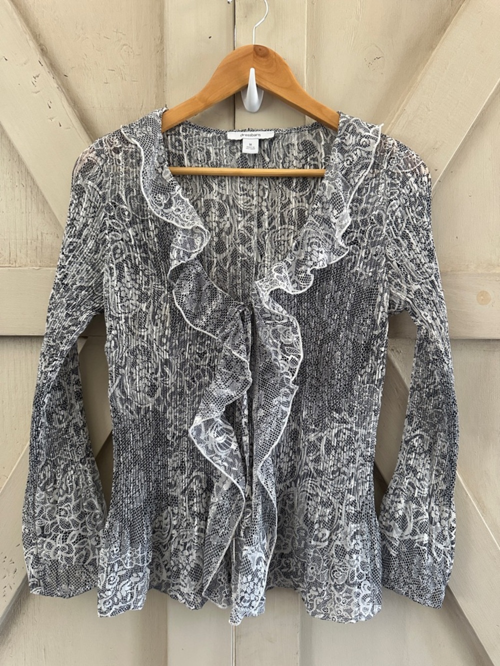 Dressbarn Black & White Lace Print Ruffle Blouse Size M Stretch Peplum Top